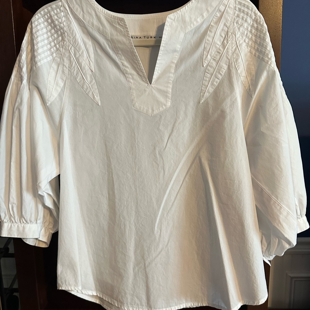 Trina Turk White Blouse with Balloon Sleeves and Relaxed Fit